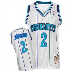 Maillot NBA Blanc Larry Johnson #2 Charlotte Hornets Throwback Authentic Homme Mitchell and Ness