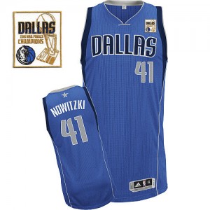 Maillot NBA Dallas Mavericks #41 Dirk Nowitzki Bleu royal Adidas Authentic Road Champions Patch - Homme