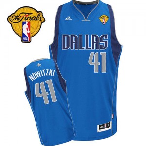 Maillot NBA Swingman Dirk Nowitzki #41 Dallas Mavericks Road Finals Patch Bleu royal - Homme