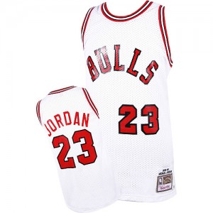 Maillot Authentic Chicago Bulls NBA Throwback 1984-1985 Hardwood Classics Blanc - #23 Michael Jordan - Homme