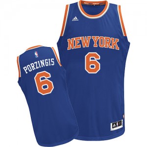 Maillot NBA Bleu royal Kristaps Porzingis #6 New York Knicks Road Swingman Homme Adidas