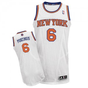 Maillot NBA Blanc Kristaps Porzingis #6 New York Knicks Home Authentic Homme Adidas