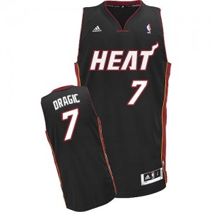 Maillot NBA Miami Heat #7 Goran Dragic Noir Adidas Swingman Road - Homme